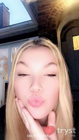 20Yrs Old Escort Black Brown Eyes DD Cup 159CM Tall  in Gainesville FL