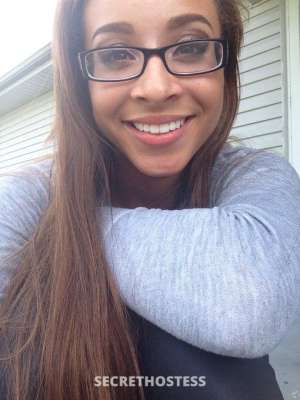 25 year old Escort in Washington DC Sandrine Trump