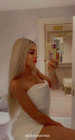 26 year old Escort in Istanbul Blonde Cute Escort Aleesa Book Appointment Now
