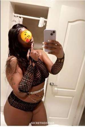 30 year old Escort in Hampton VA Fat Mama come get this tight wet sweet pussy