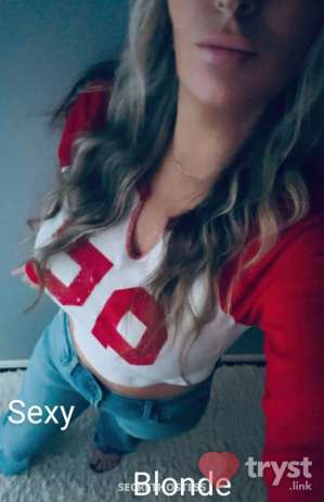 Sexy-Blonde - Same-Day-Appointment in Detroit MI