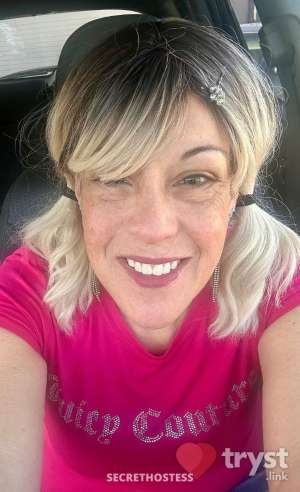 Lolo Bee - 47 year old MILF who loves wha in Tucson AZ