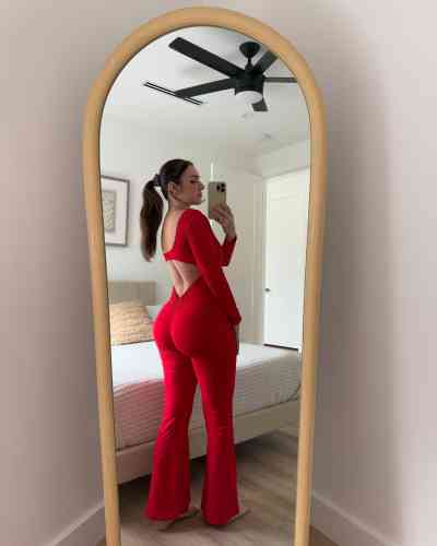29 year old Norwegian Escort in Central London Sexy brunette girl new in town !! party girl
