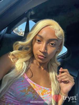 Sexy Star - Slim ThickCarmel Skin5'5 in Las Vegas NV