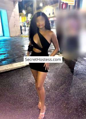 Aisha Cape-Verdienne, Independent in Monaco City