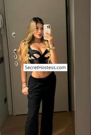 Camila, Agency in Madrid