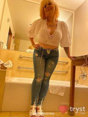 Kori - THICK AND JUICY BLONDE GODDESS in Phoenix AZ