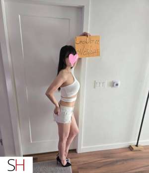 29 year old Asian Escort in Richmond Sexy mina now in Richmond! Real pic low restriction
