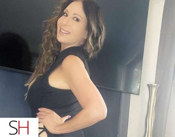 61Yrs Old Escort Toronto Image - 5