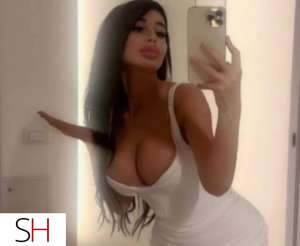 HOT BODY, tight and soft skin. Bubbly and kind in Kelowna