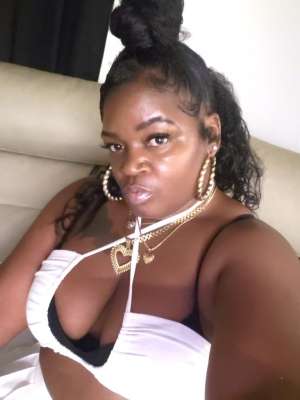 25 year old Escort in ?chocolate ebony babe?? outcall only