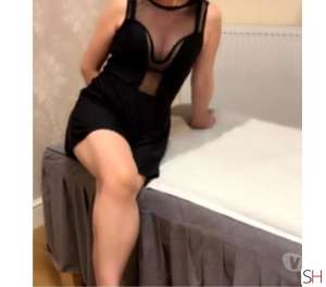 24 year old Chinese Escort in Ipswich Suffolk Beautiful Oriental Massage for your best enjoyment!, 