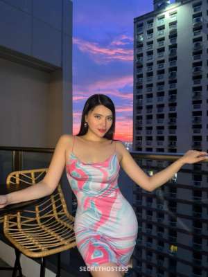 Samantha in Hong Kong