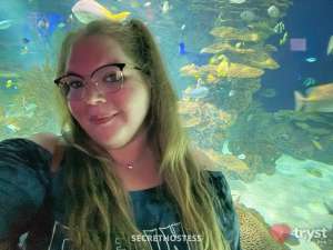 30 year old Escort in Plymouth Meeting PA Kahley Kiss - Curvaceous and Fierce