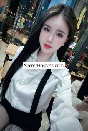 19 year old Asian Escort in Danang Trang Nguyen, Independent