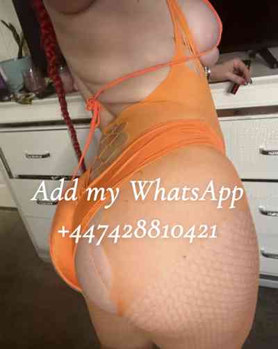 27 year old Escort in Folkestone Let meets & fuck
