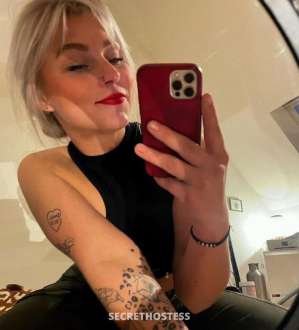 32 year old Australian Escort in Cairns Petite , discrete hot lil Aussie Milf, Cairns