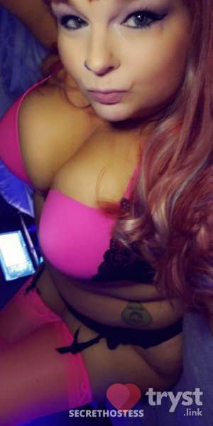 Cassie - Upscale cury redhead in St. Louis MO