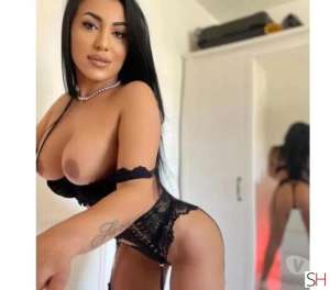 24 year old Brazilian Escort in London Isis ? tantric massage ?? Brazilian, Independent