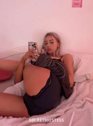 27 year old Escort in Prague Martine love