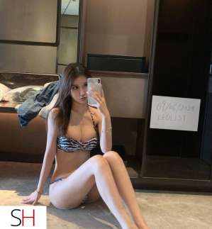 21 year old Asian Escort in Saskatoon New hot Taiwanese girl provides expert slow sessions