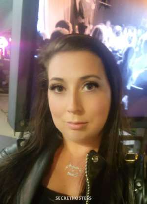 27 year old Caucasian Escort in Niagara Sexy Brunette for you
