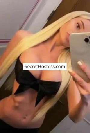 Yana, Independent in Dubai