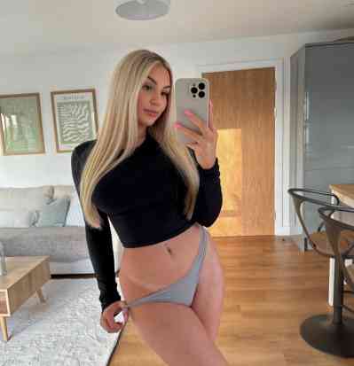 27 year old Escort in Balloch Olivia available for both Incall and outcall