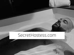 35Yrs Old Escort Sunshine Coast Image - 1