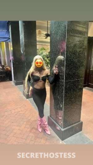 22 year old Escort in Pensacola FL Petite Chocolate Bunny