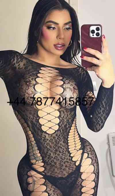 26 year old Escort in Luton I’m available for hookup