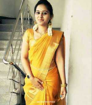 22 year old Indian Escort in Kolkata Ritika Sharma Independence Kolkata Servi, escort