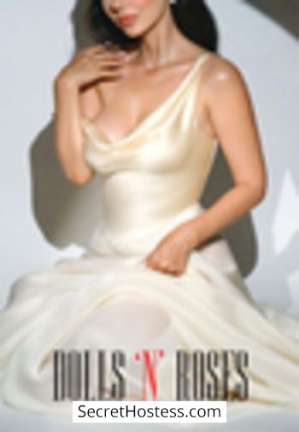 28 year old Escort in London Carola, Dolls and Roses Agency