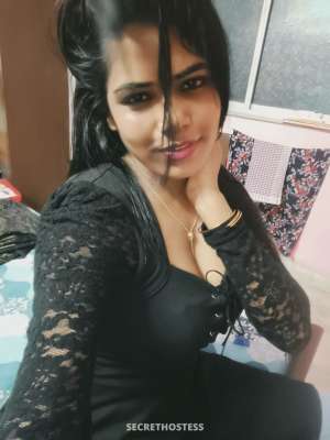 21 year old Indian Escort in Kolkata Alina reyel met and cam show, escort