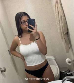 23 year old Canadian Escort in Kelowna Available now for Incall Outcall and online services