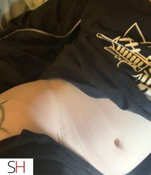 25 year old Caucasian Escort in Comox Valley Craving human touch? Pandemic got you down