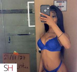 22 year old Latino Escort in Ft Mcmurray New barbie in town party girl in/out calls
