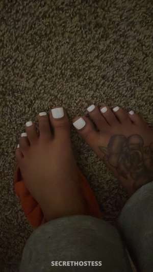 21 year old Asian Escort in Charlotte NC daddy lets play😍😃👅 im a 4,9 blasian petite hottie 