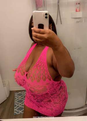 23 year old Escort in Sudbury Naughty cute girl here to please you
