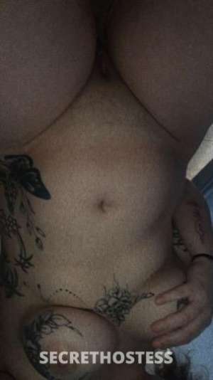 24 year old Escort in Cambridge OH 24 years old white wet and tight , ready to satisfy your 