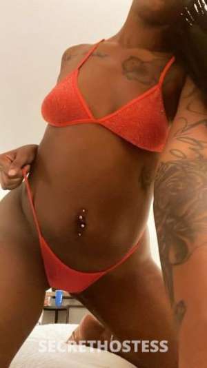 24 year old Escort in Washington DC ♥ Tall , Thick , Sophisticated Deep throat HEAD QUEEN IS 