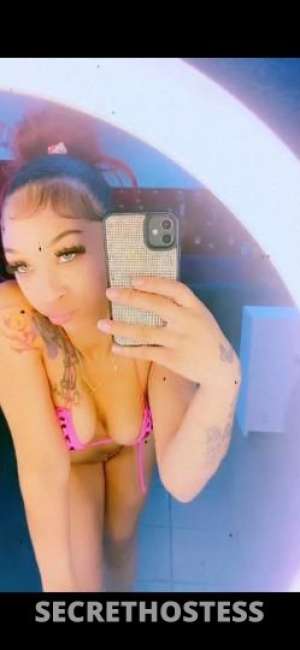 21 year old Escort in Palm Springs CA Hey babes content n ft shows available