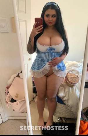 25 year old Korean Escort in Maui HI BOMB HEAD Mexican Korean Busty CURVY Available 24 7