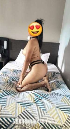 33 year old Escort in Knoxville TN daniela