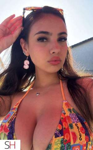 27 year old Asian Escort in Montmagny Escorte girl