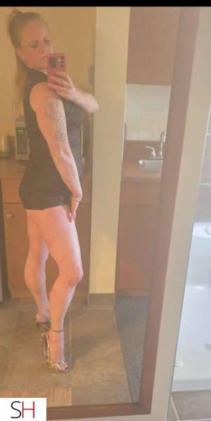 35 year old Caucasian Escort in Whitecourt Cum play with me tonight! Augxxxx-xxx-xxx