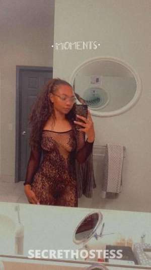 28 year old Escort in Fayetteville AR Cookie Mama