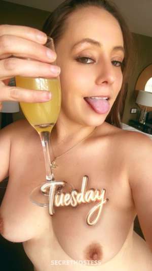 Ashlie 35Yrs Old Escort Knoxville TN Image - 0