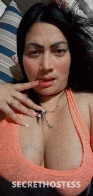 37 year old Latino Escort in Pueblo CO belen