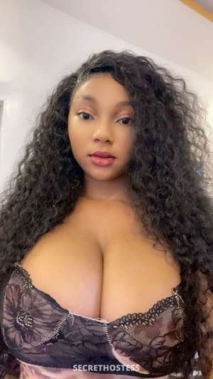 23Yrs Old Escort 170CM Tall Dubai Image - 4